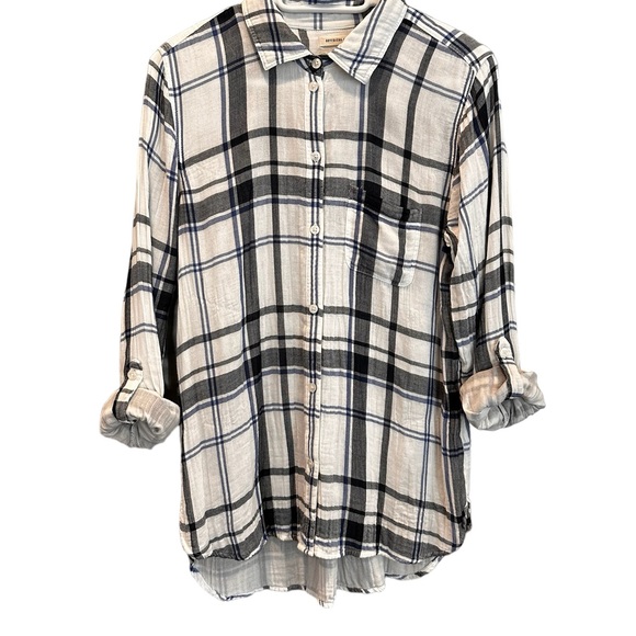 American Eagle Outfitters Boyfriend Fit Button Down Shirt. Size Medium. - Picture 11 of 11